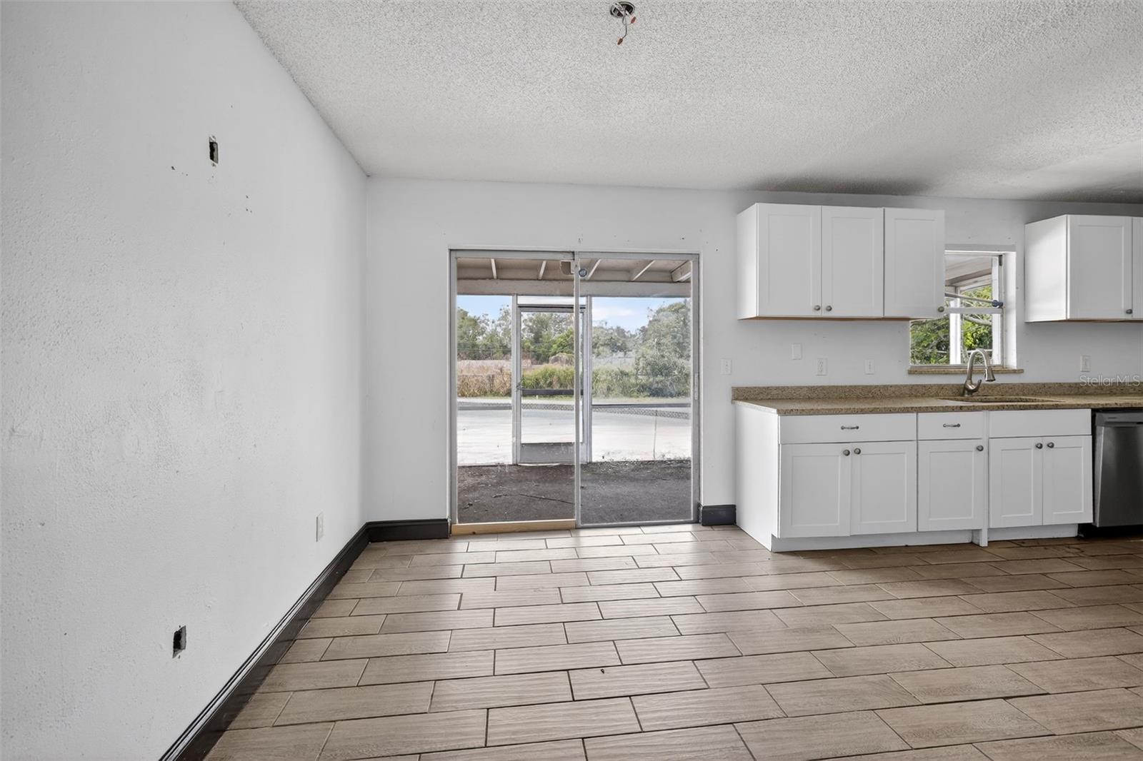 Image 15 of 25 For 4534 Lemans Drive