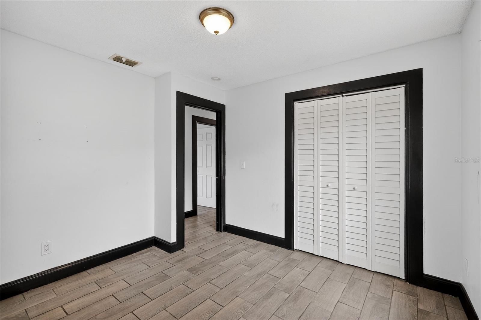 Image 18 of 25 For 4534 Lemans Drive