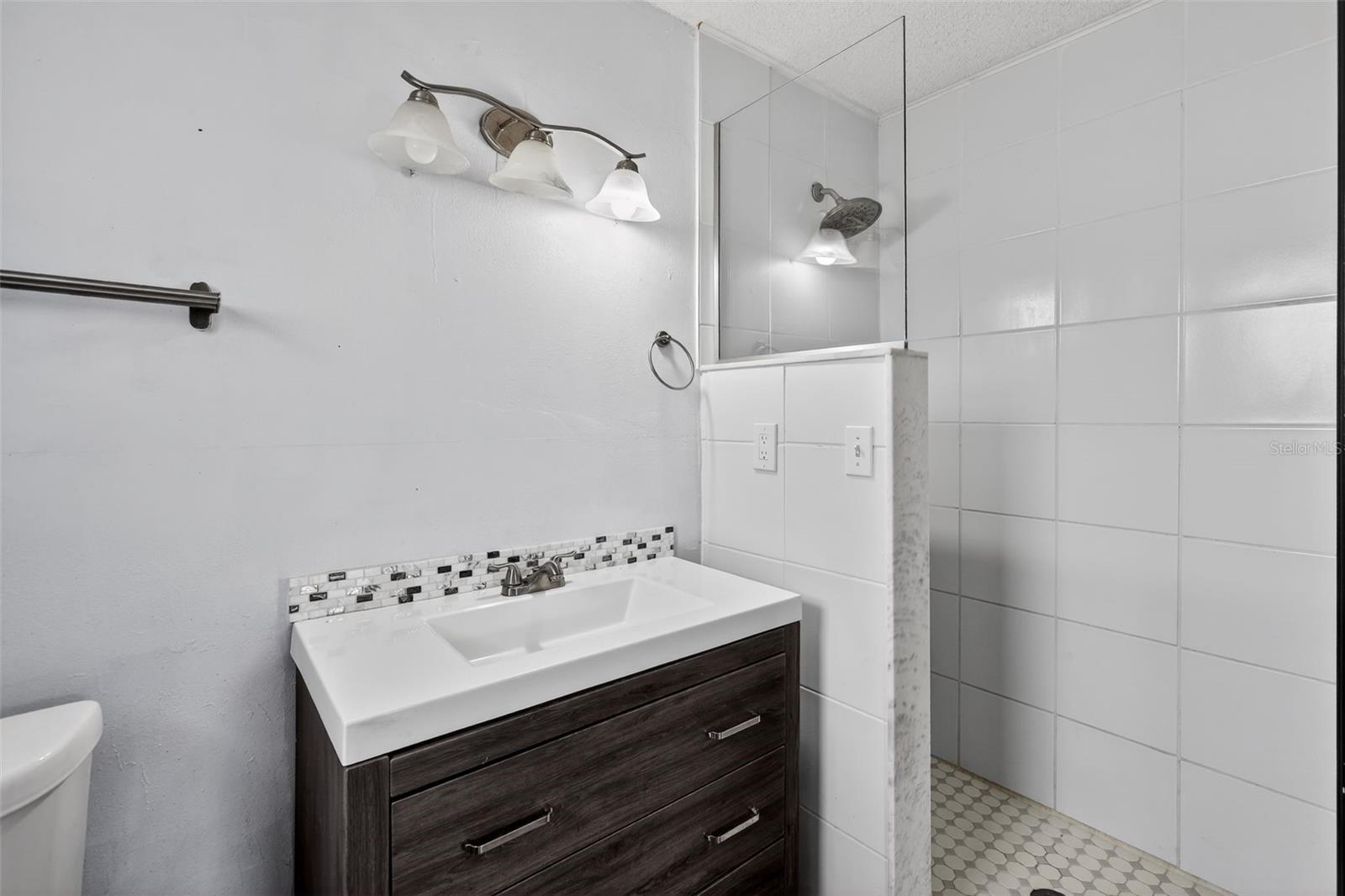 Image 21 of 25 For 4534 Lemans Drive