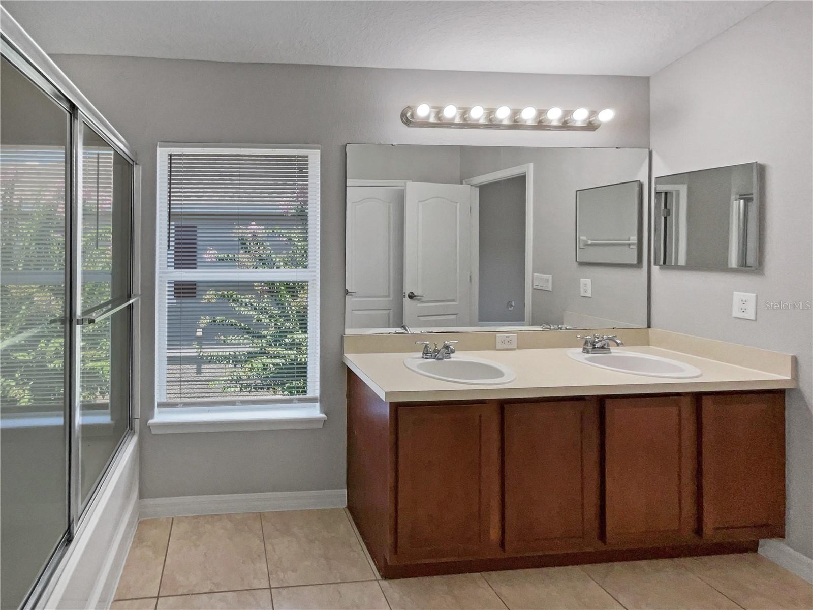 Image 26 of 26 For 10888 Eclipse Lily Way S