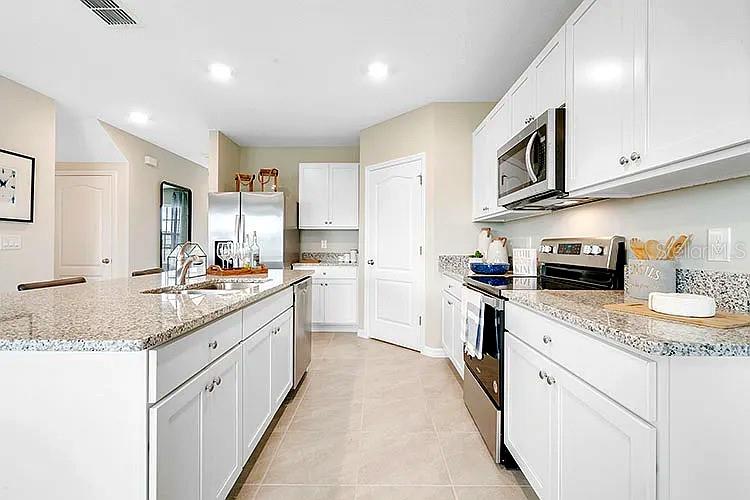 Image 19 of 53 For 2030 Maple Ridge Drive