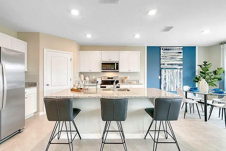 Image 21 of 53 For 2030 Maple Ridge Drive