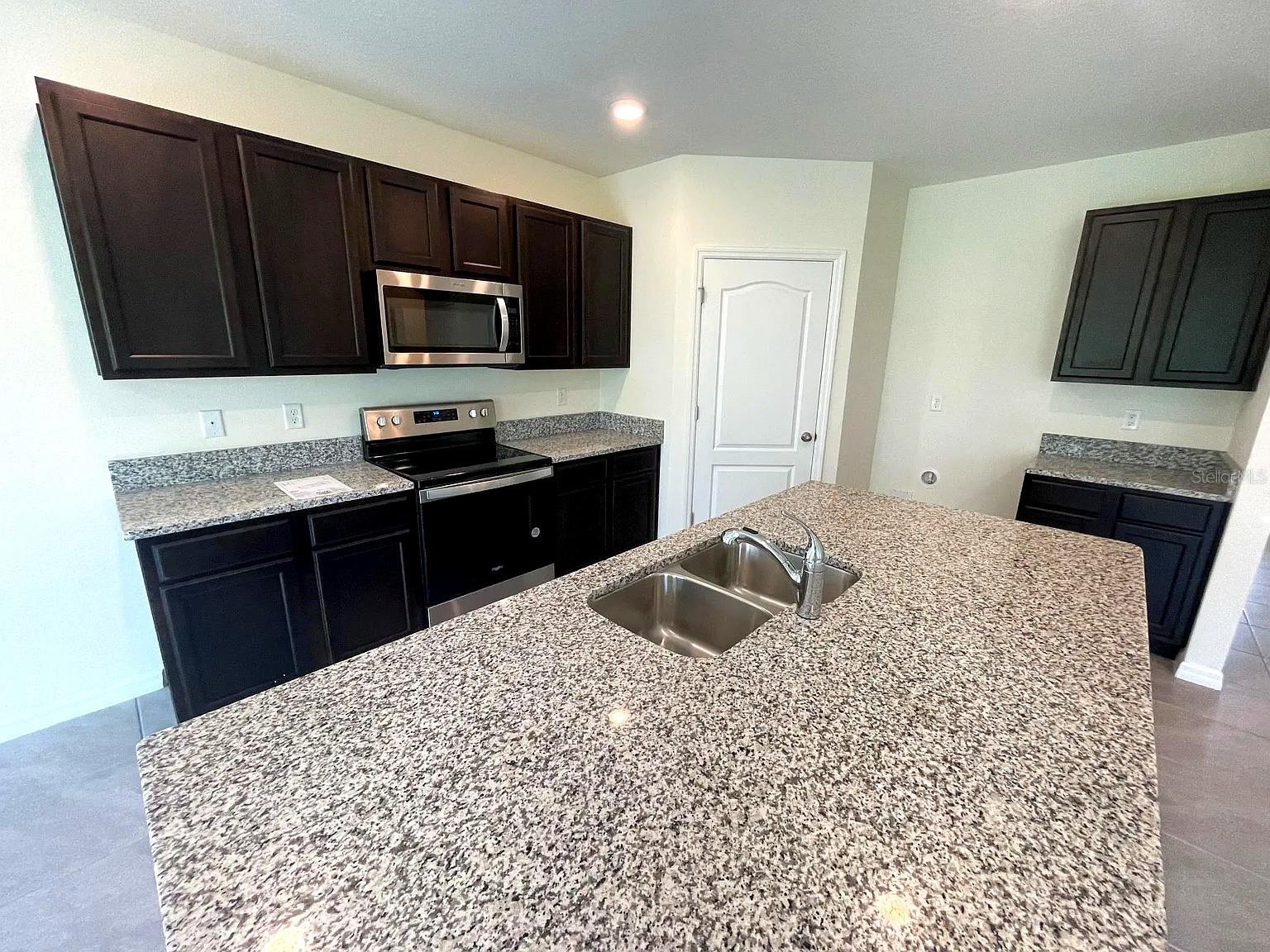 Image 8 of 53 For 2030 Maple Ridge Drive