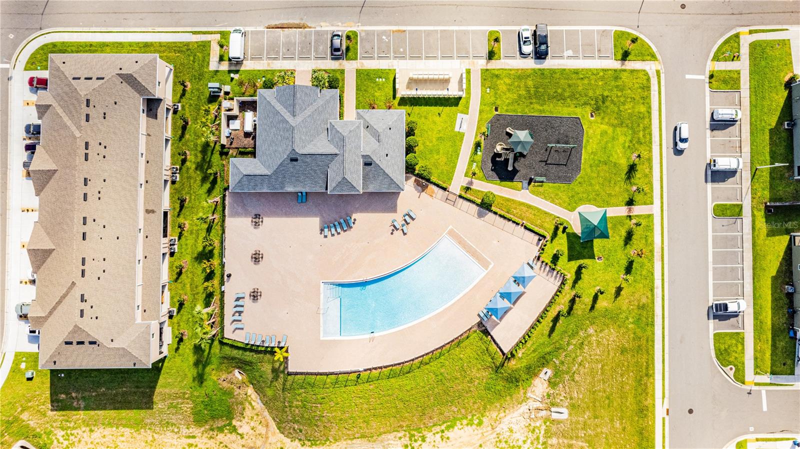 Image 26 of 30 For 2827 Maloof Drive