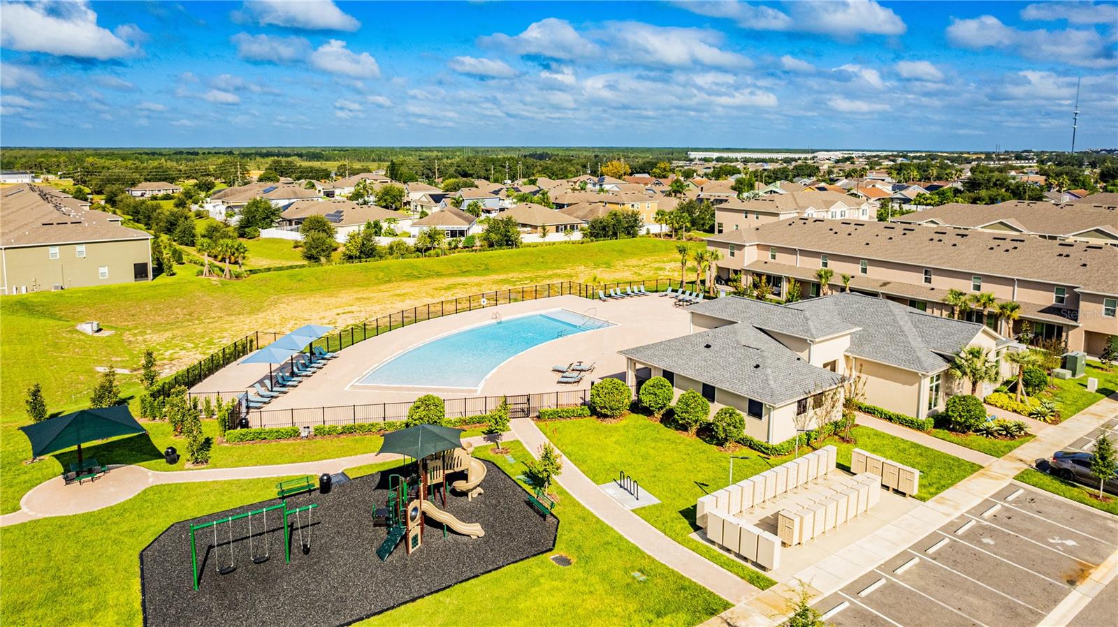 Image 27 of 30 For 2827 Maloof Drive