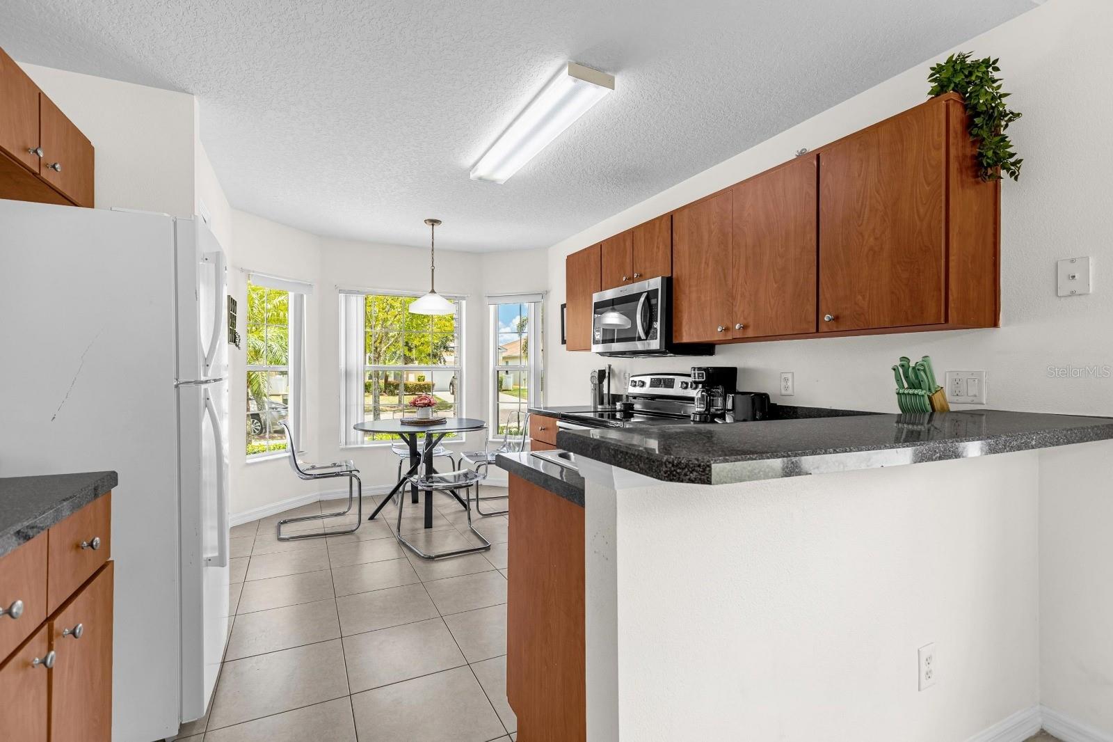 Image 11 of 34 For 1015 Tourmaline Drive