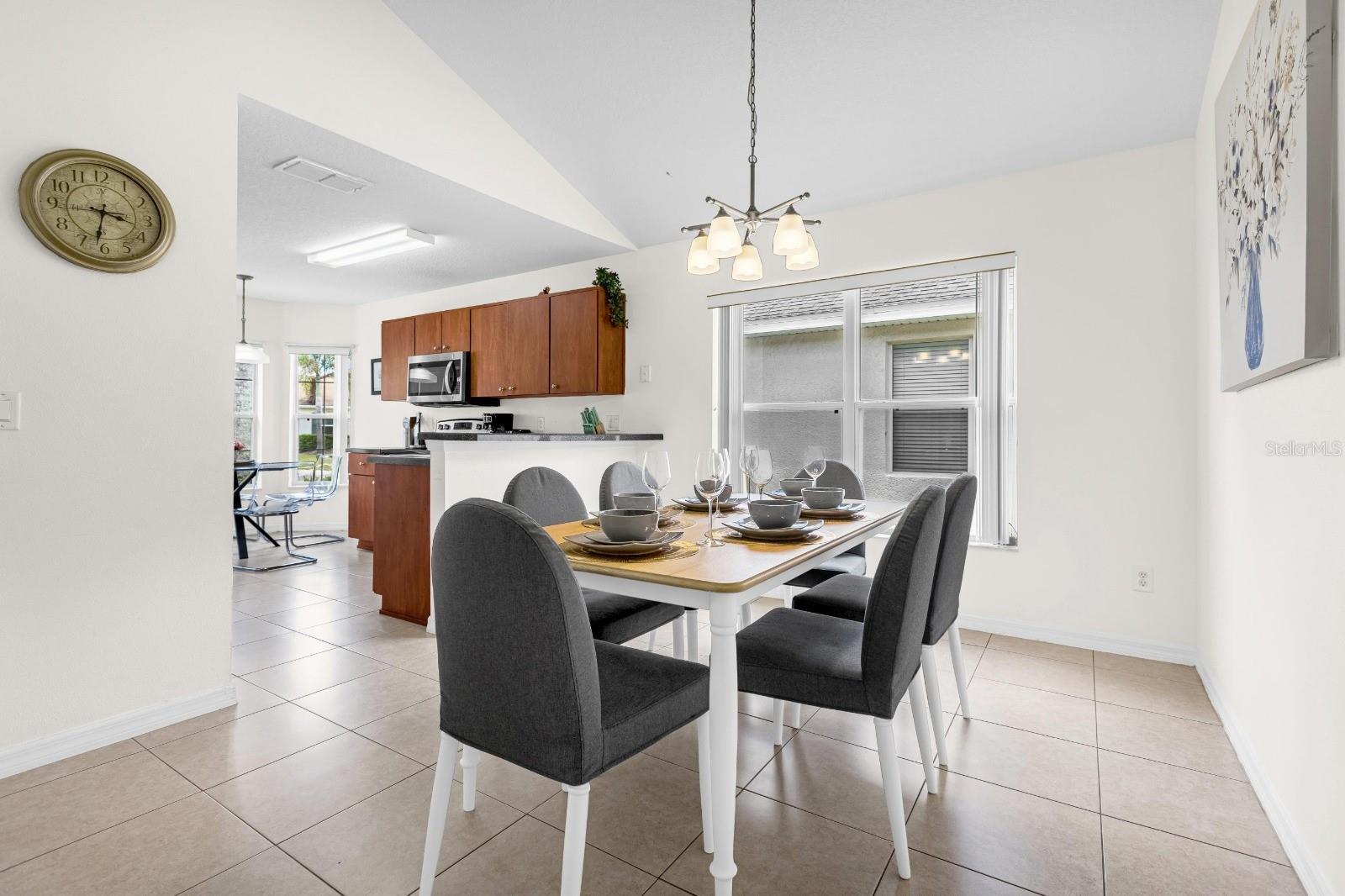 Image 13 of 34 For 1015 Tourmaline Drive