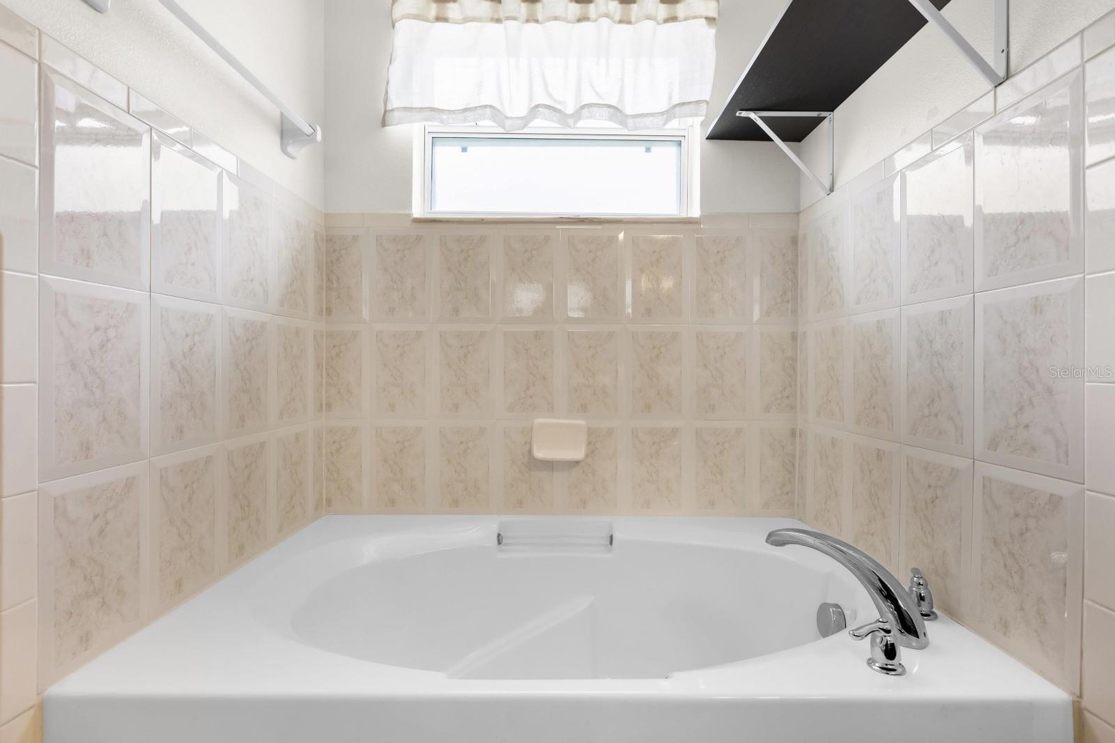 Image 25 of 34 For 1015 Tourmaline Drive