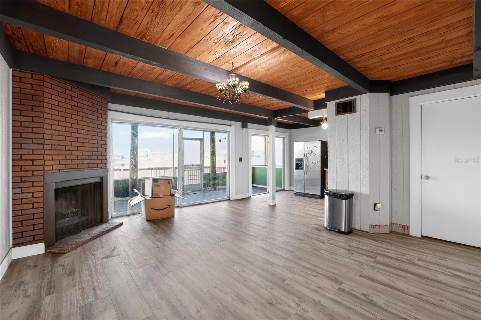 Image 14 of 42 For 8111 Mobley Road