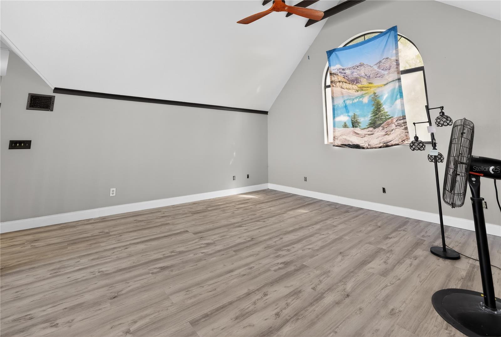 Image 32 of 42 For 8111 Mobley Road