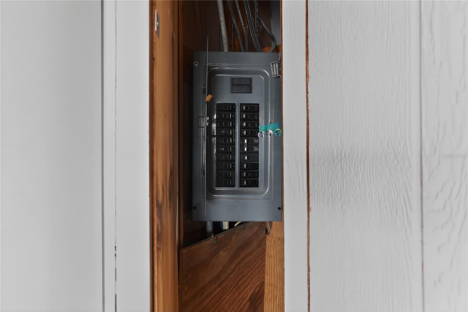 Image 33 of 42 For 8111 Mobley Road