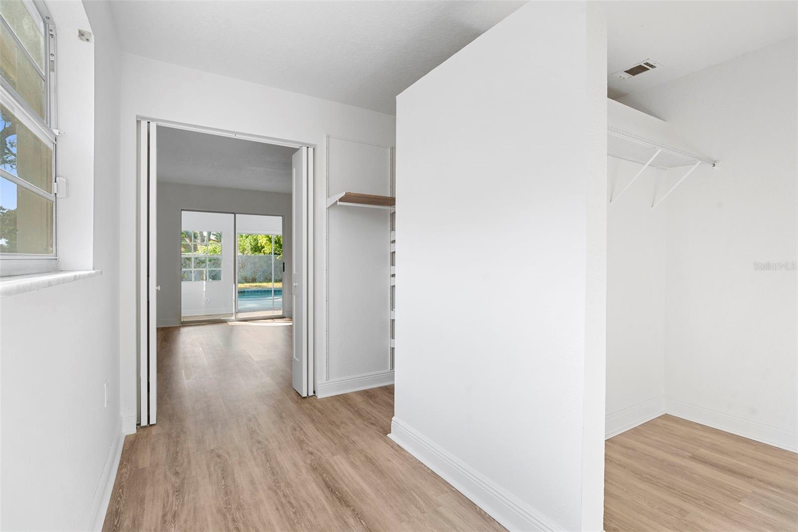 Image 29 of 61 For 1812 Baywood Avenue