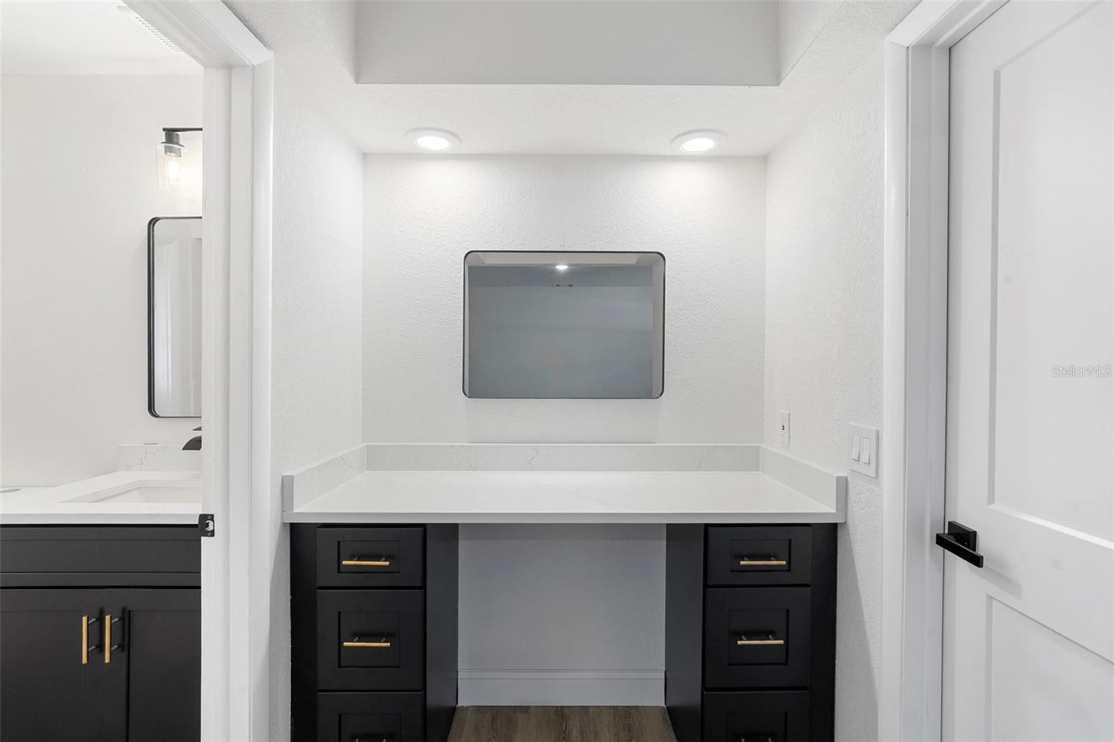 Image 44 of 61 For 1812 Baywood Avenue