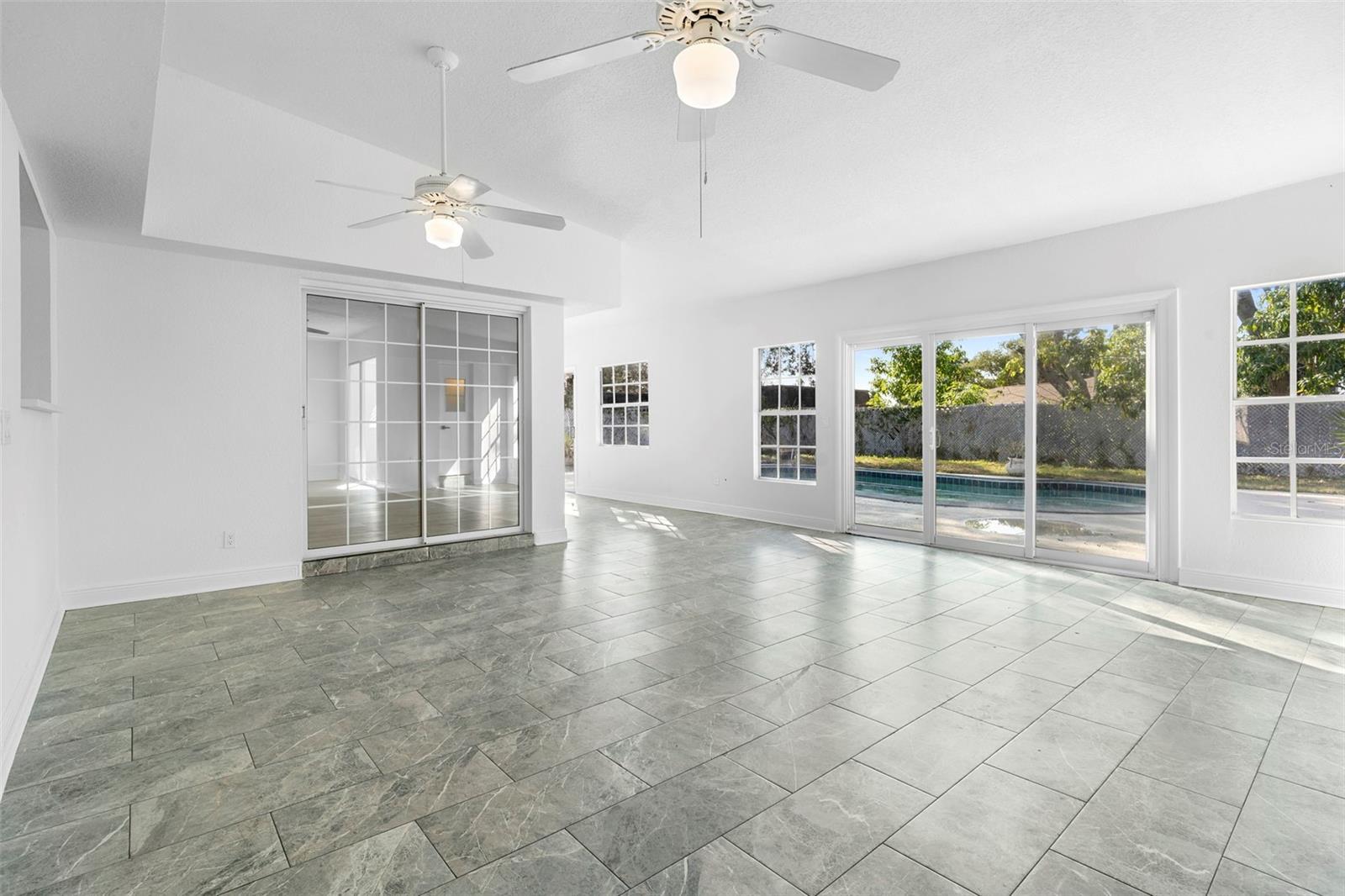 Image 50 of 61 For 1812 Baywood Avenue