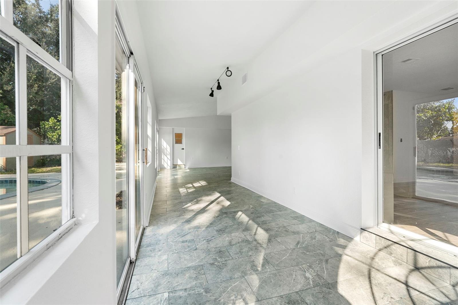 Image 53 of 61 For 1812 Baywood Avenue