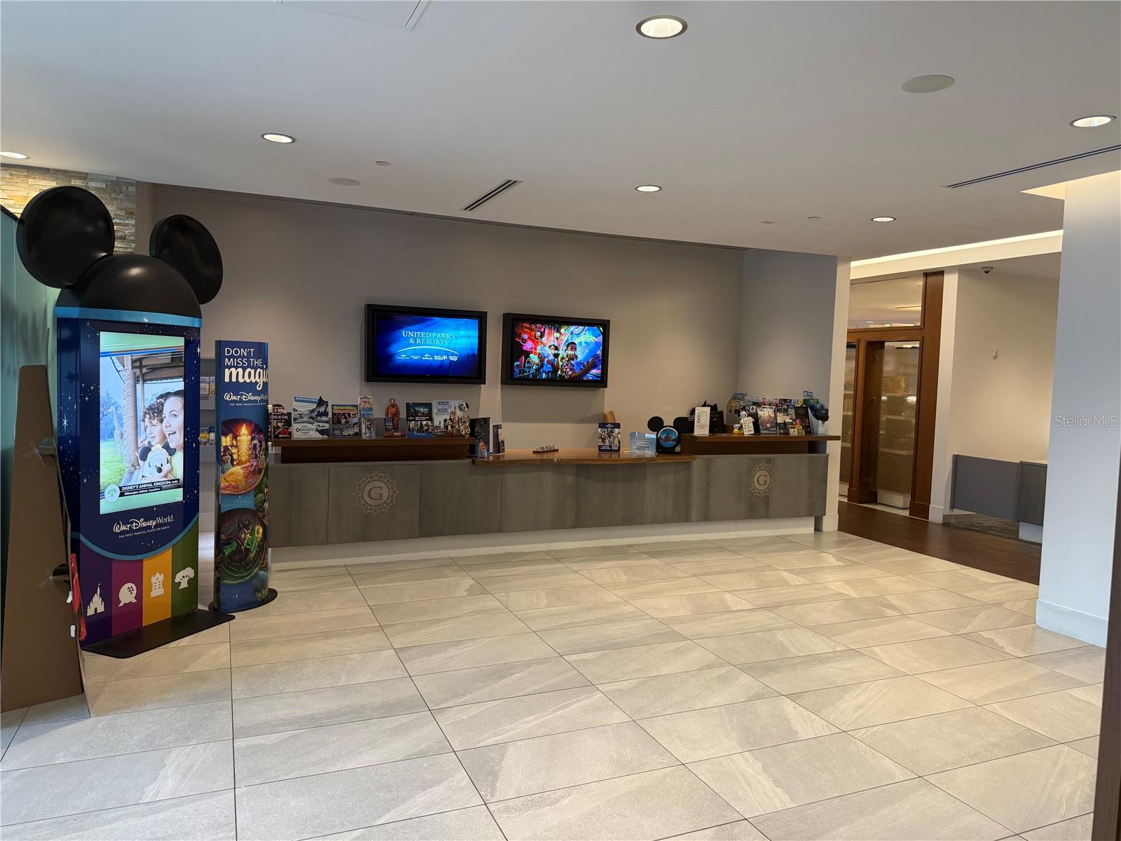 Image 27 of 48 For 14501 Grove Resort Avenue 1105