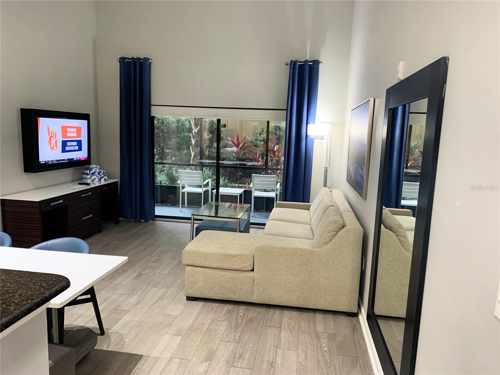 Image 9 of 48 For 14501 Grove Resort Avenue 1105