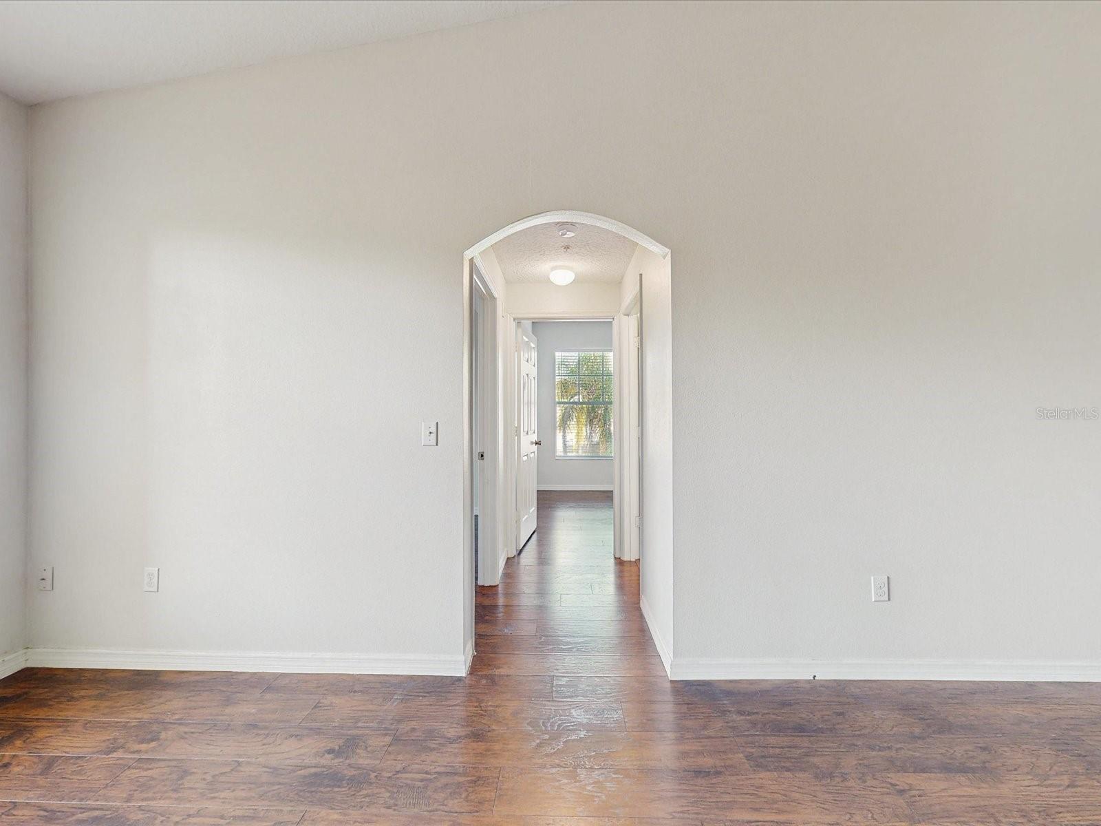 Image 13 of 27 For 5578 Metrowest Boulevard 203