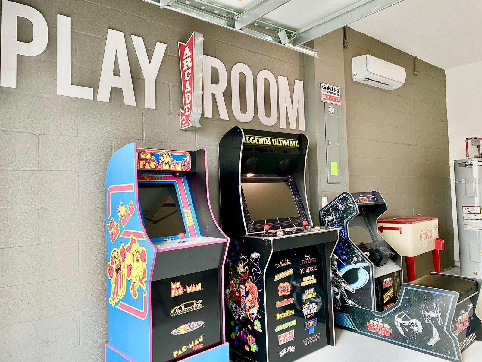 Image 19 of 30 For 8983 Backswing Way