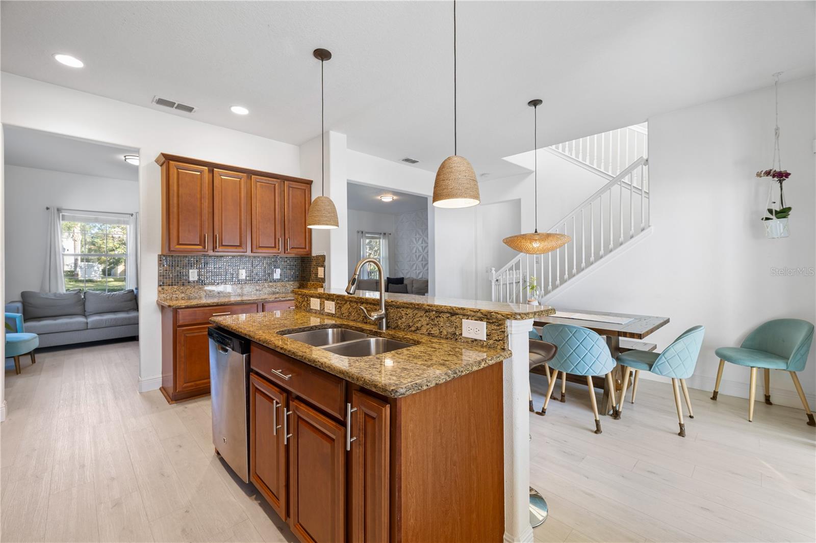 Image 15 of 59 For 5526 New Independence Parkway