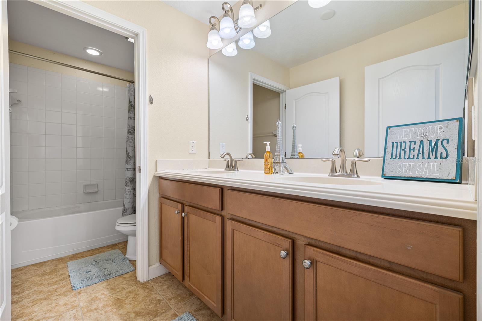 Image 27 of 59 For 5526 New Independence Parkway