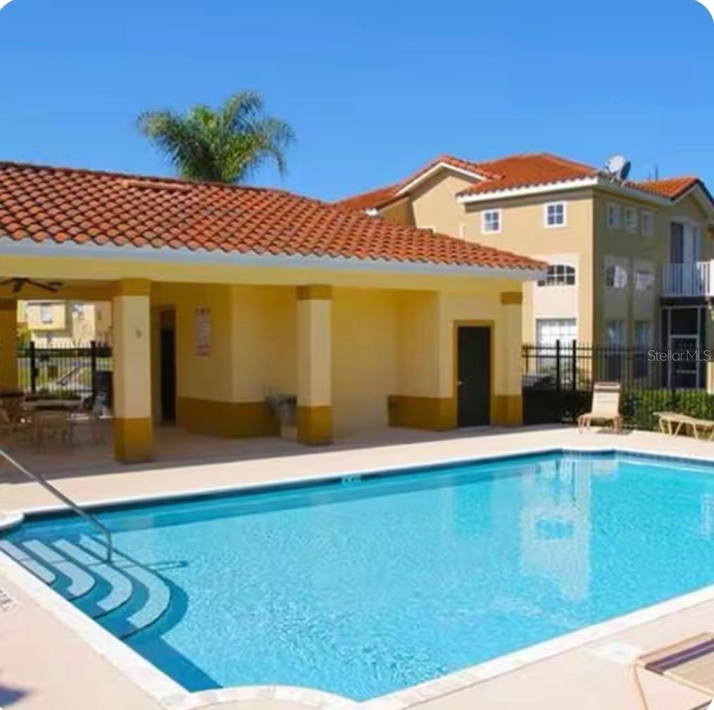 Image 15 of 16 For 550 Monroe Circle