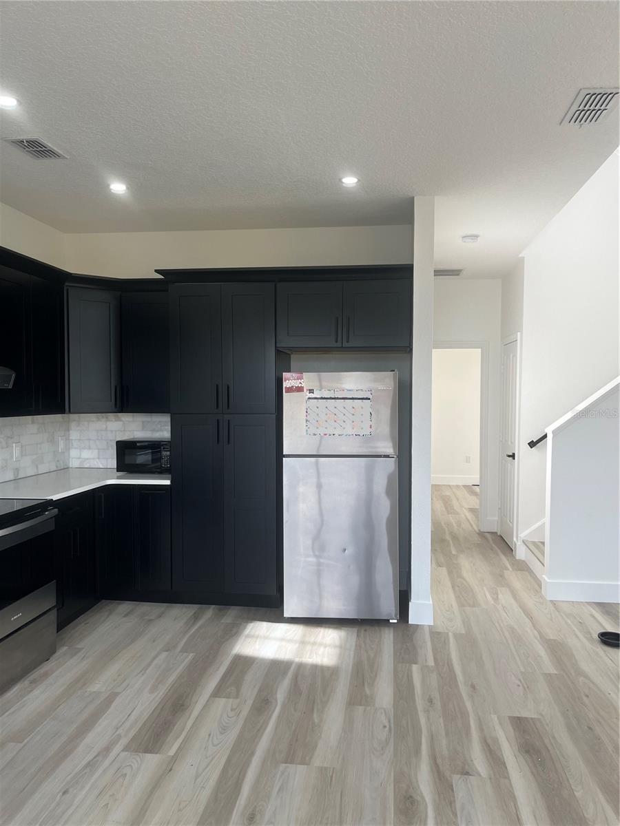 Image 3 of 16 For 550 Monroe Circle