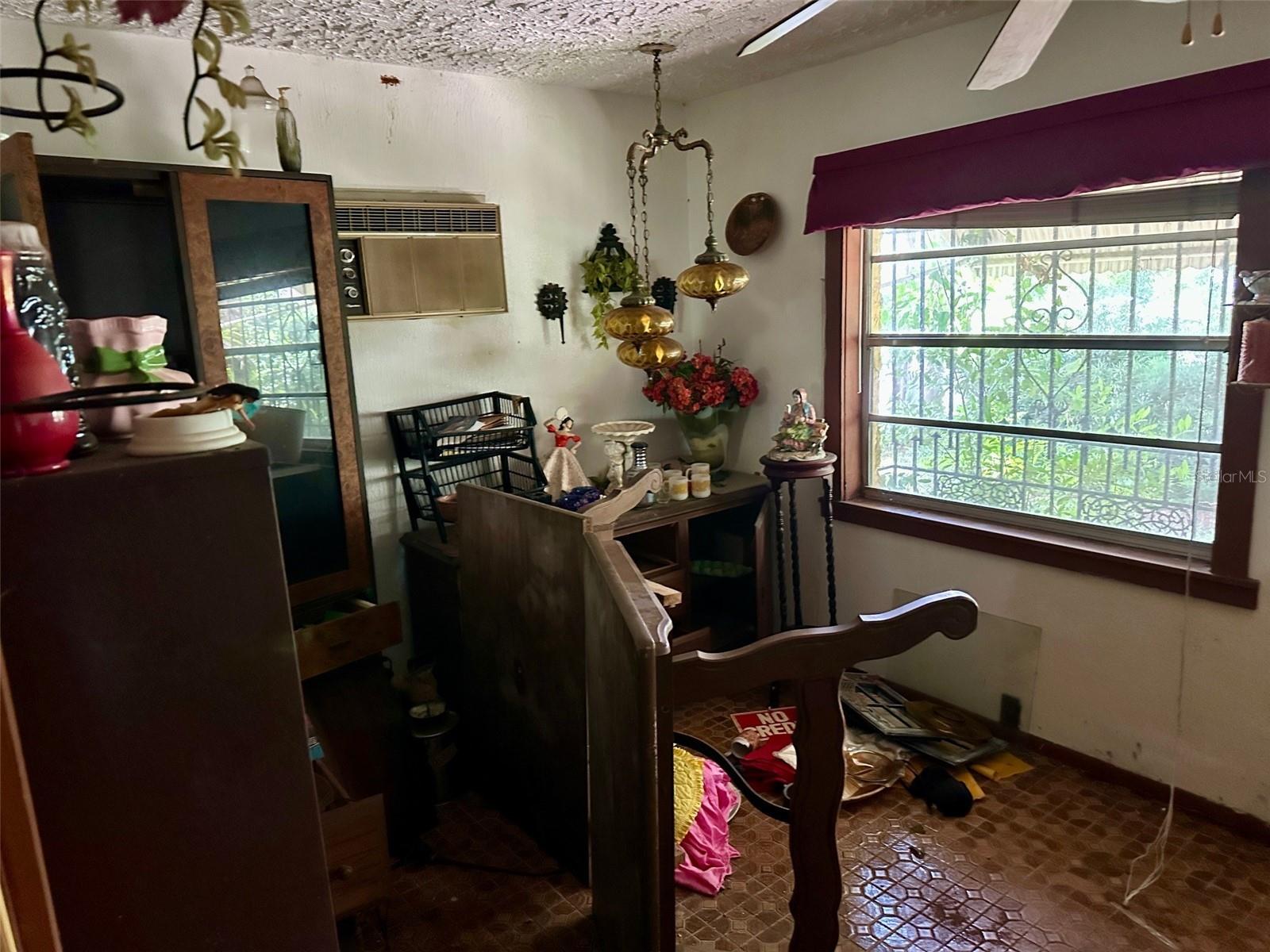 Image 2 of 9 For 622 8th Street