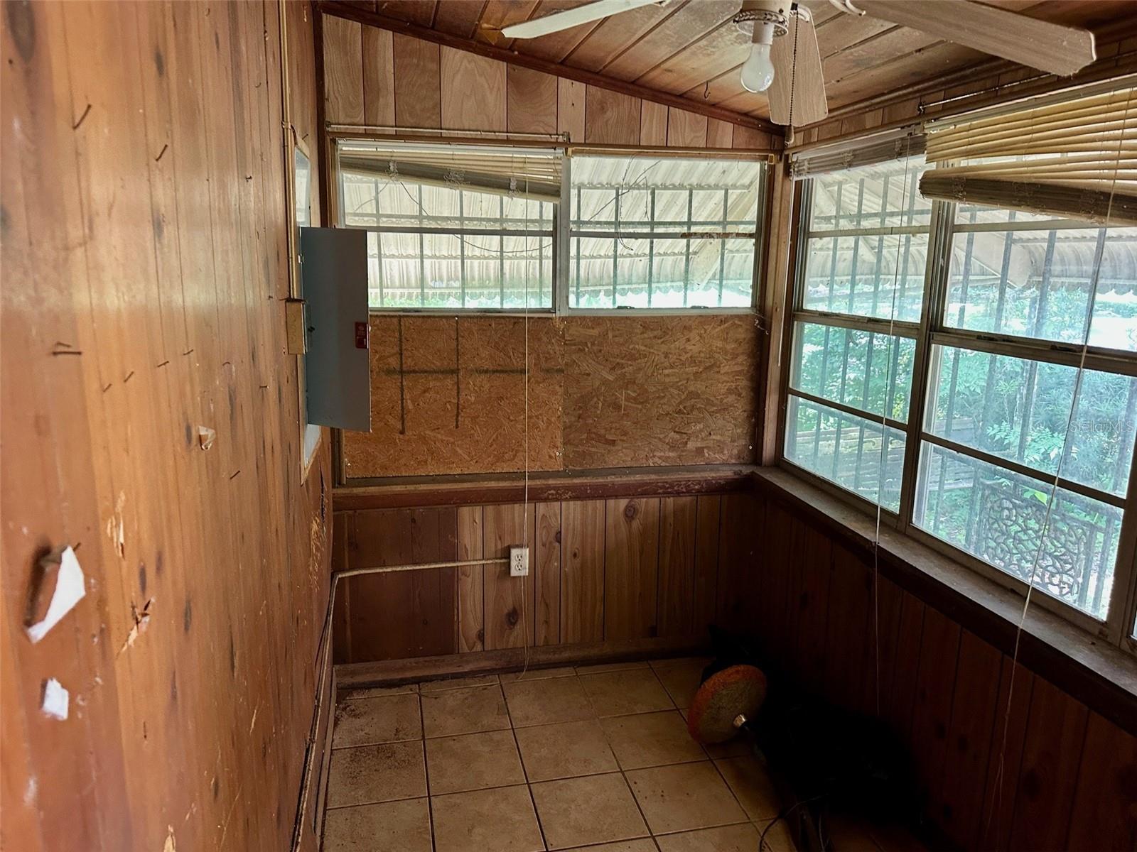 Image 7 of 9 For 622 8th Street