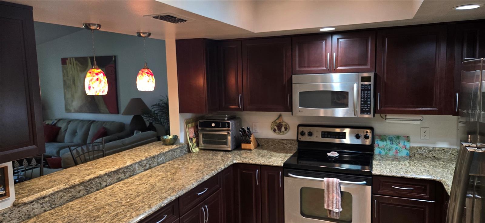 Image 7 of 21 For 11231 Scenic View Lane