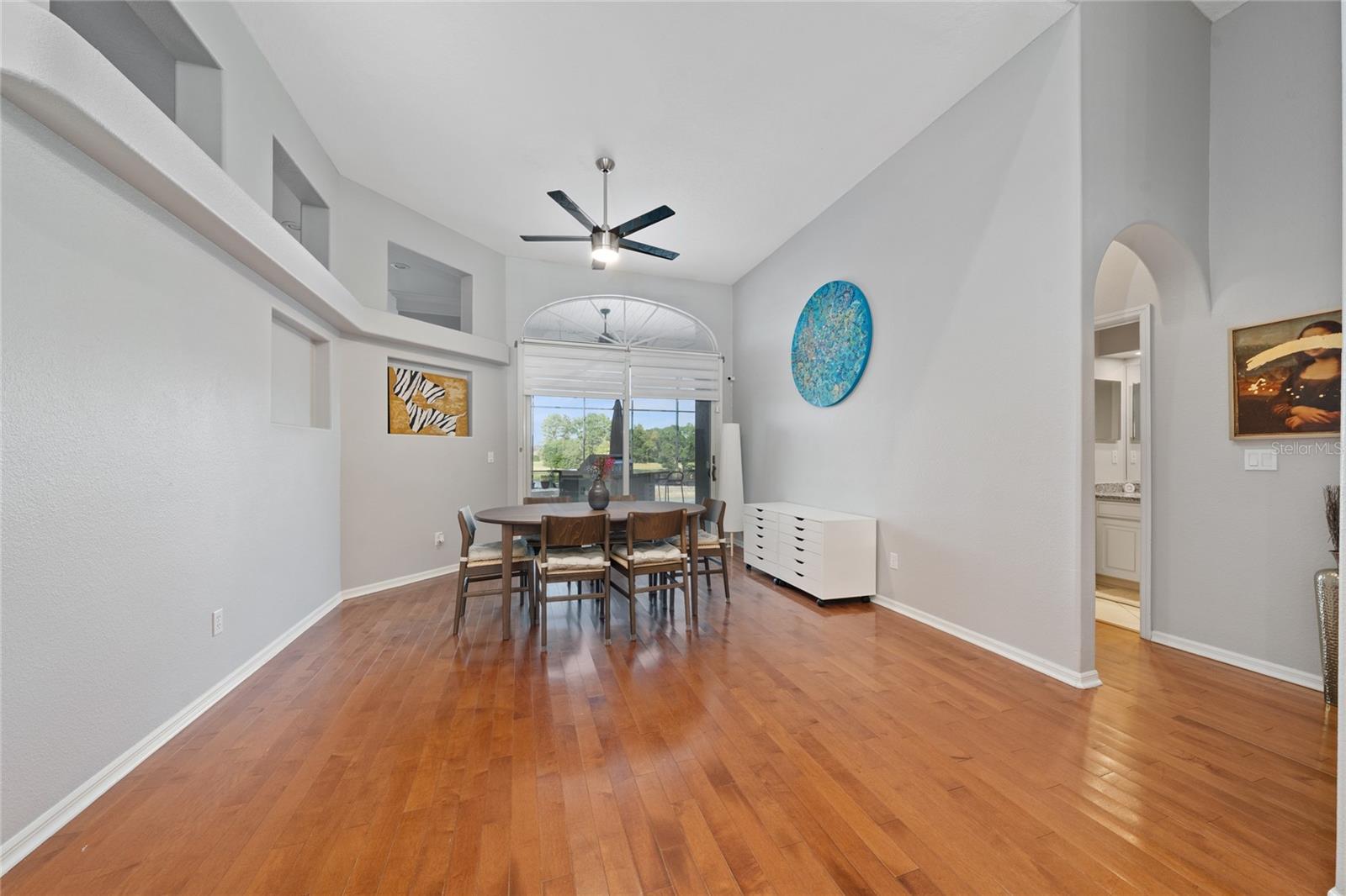 Image 20 of 51 For 7657 Mount Carmel Drive