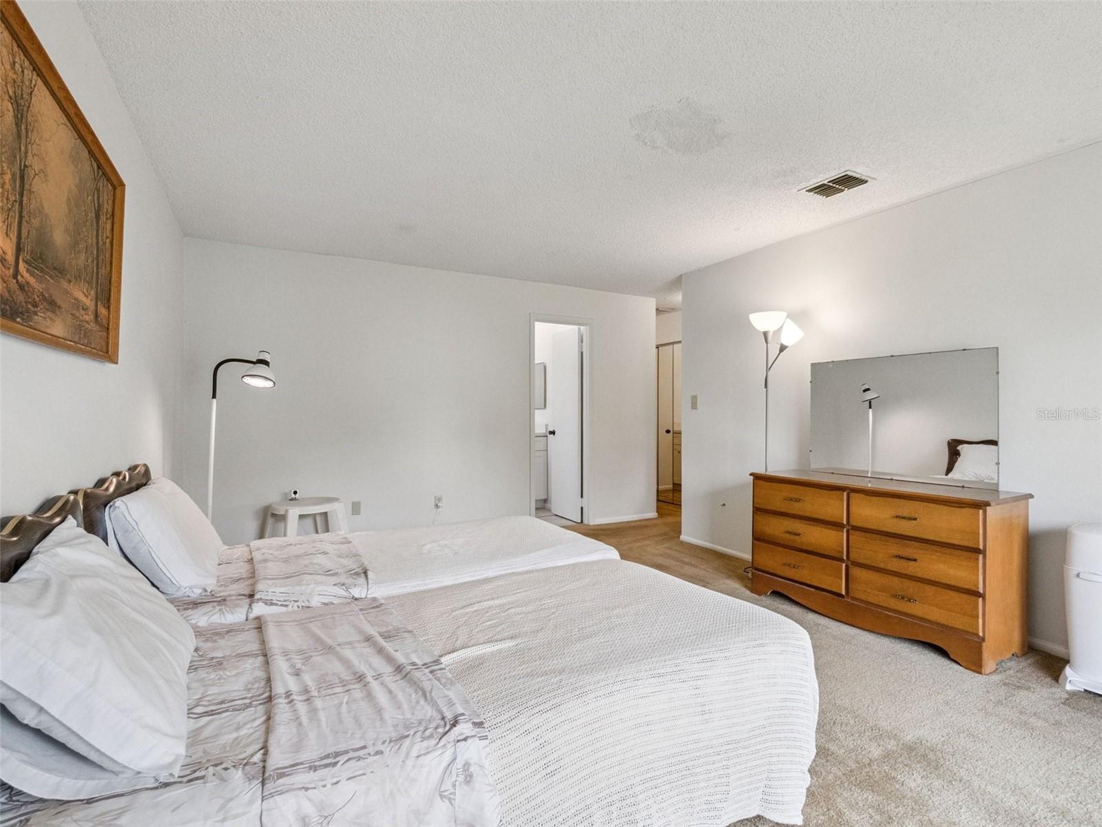 Image 15 of 22 For 10719 Lazy Lake Drive