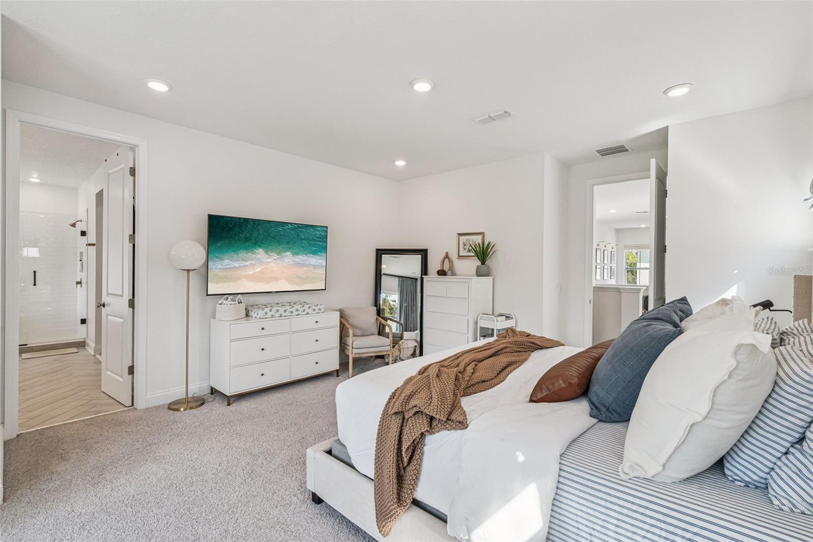 Image 28 of 63 For 534 Wishbone Lane