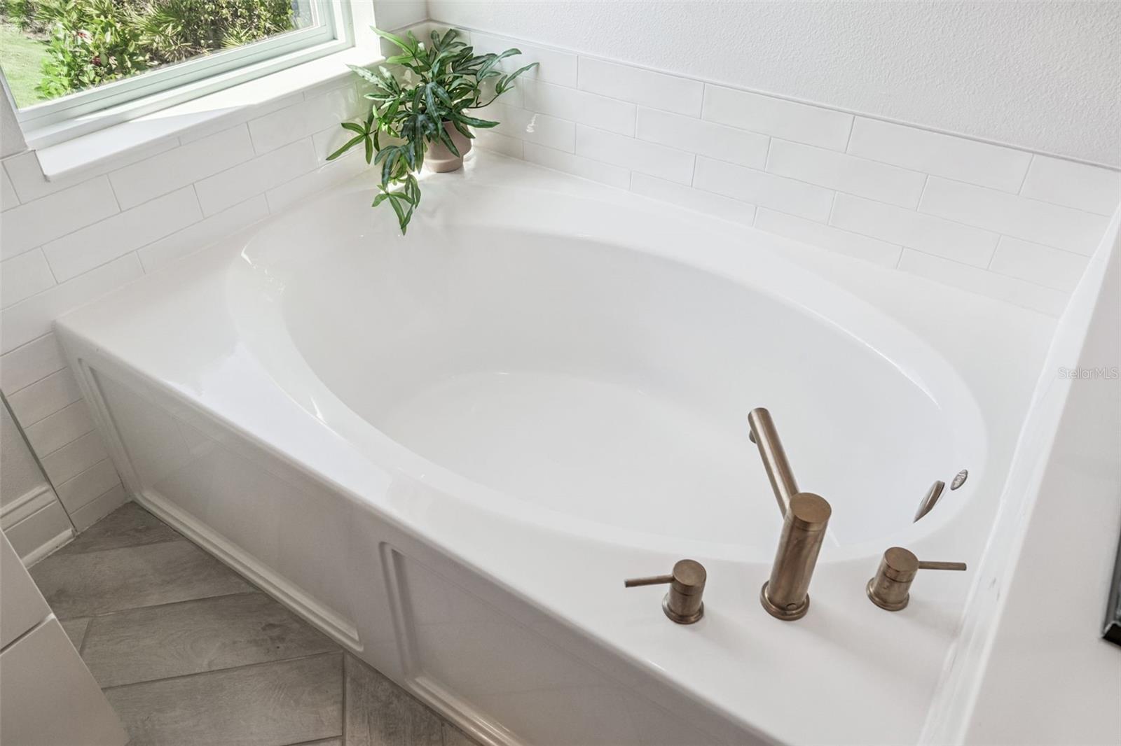 Image 35 of 63 For 534 Wishbone Lane