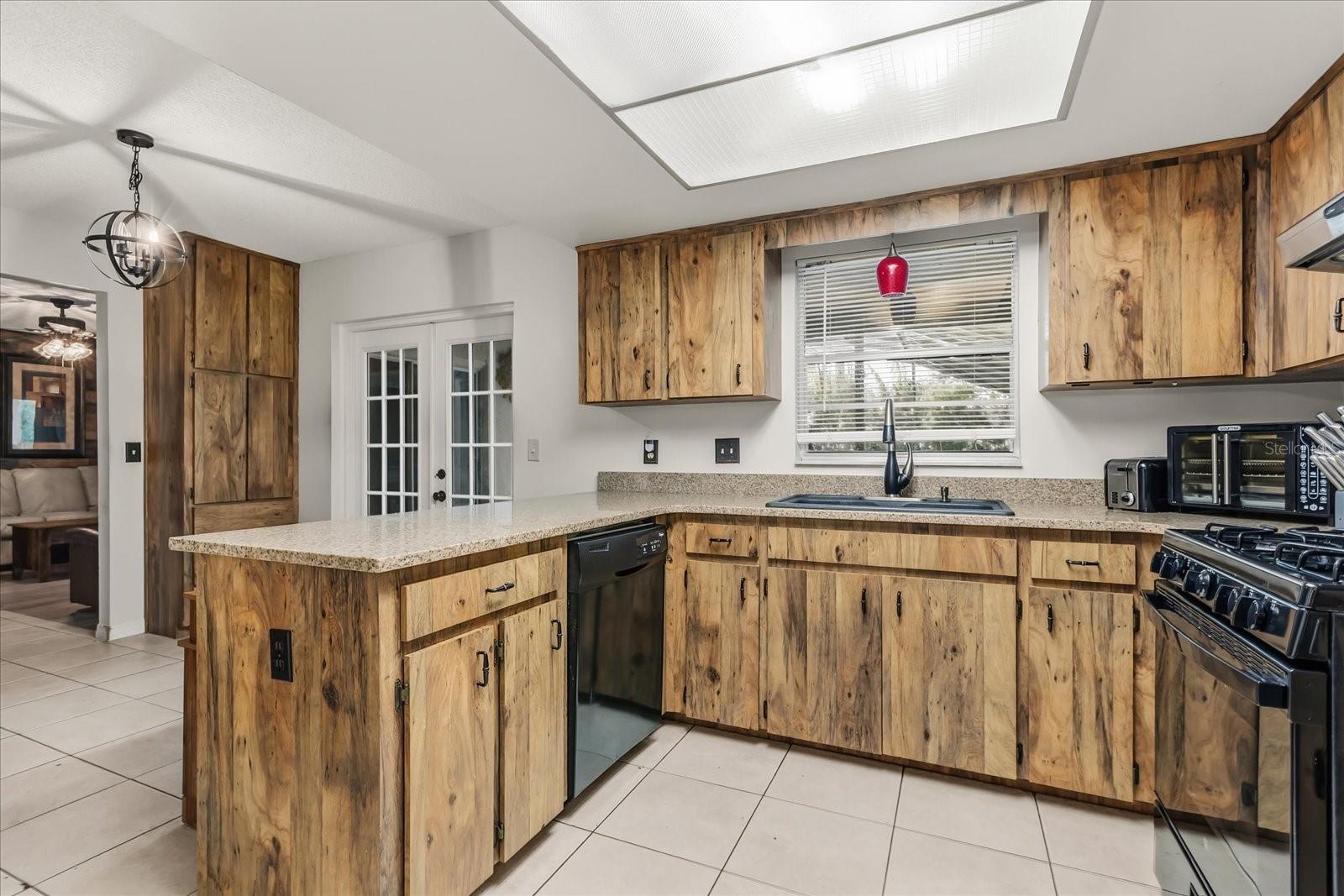 Image 12 of 36 For 3799 Sutters Mill Circle