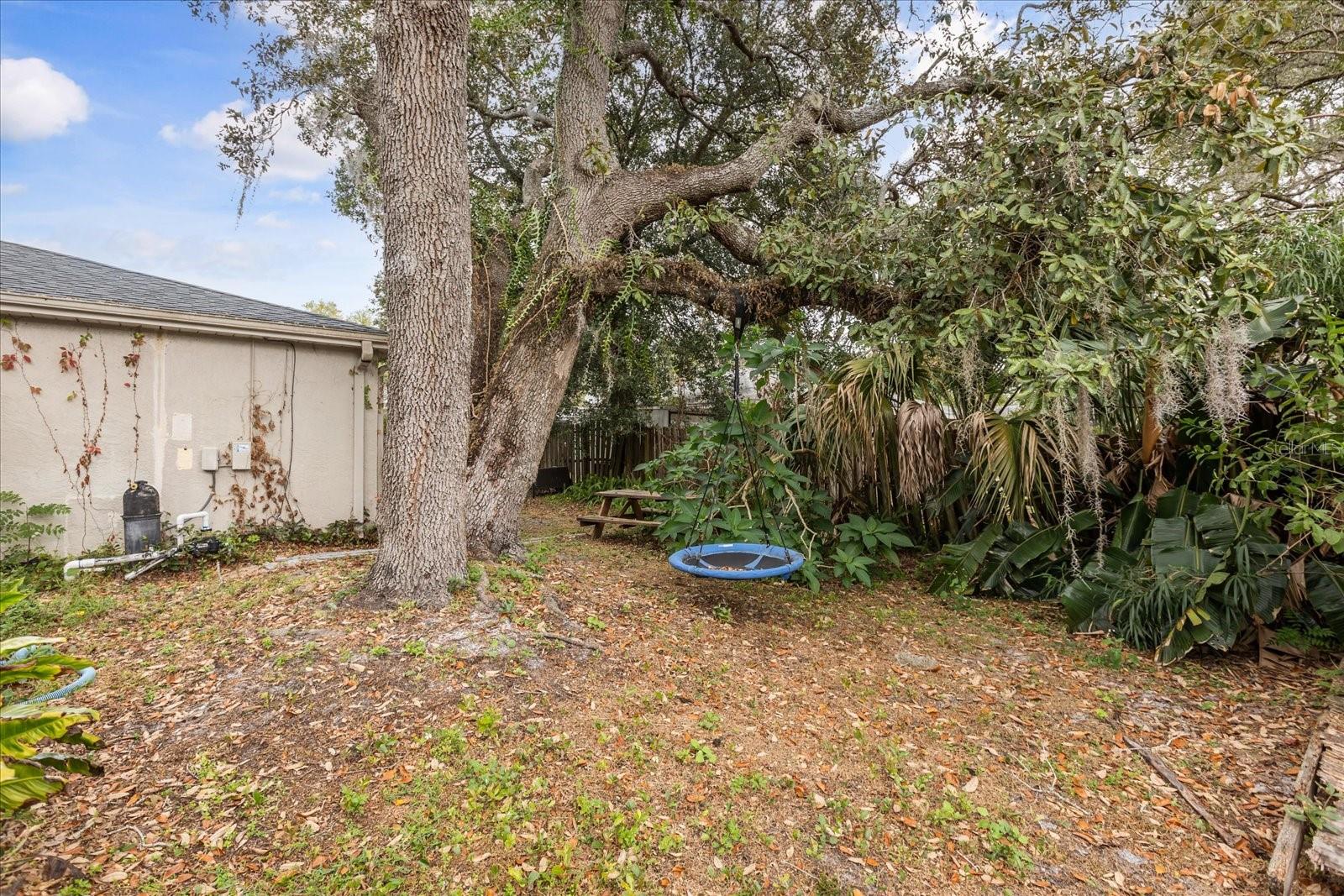 Image 32 of 36 For 3799 Sutters Mill Circle