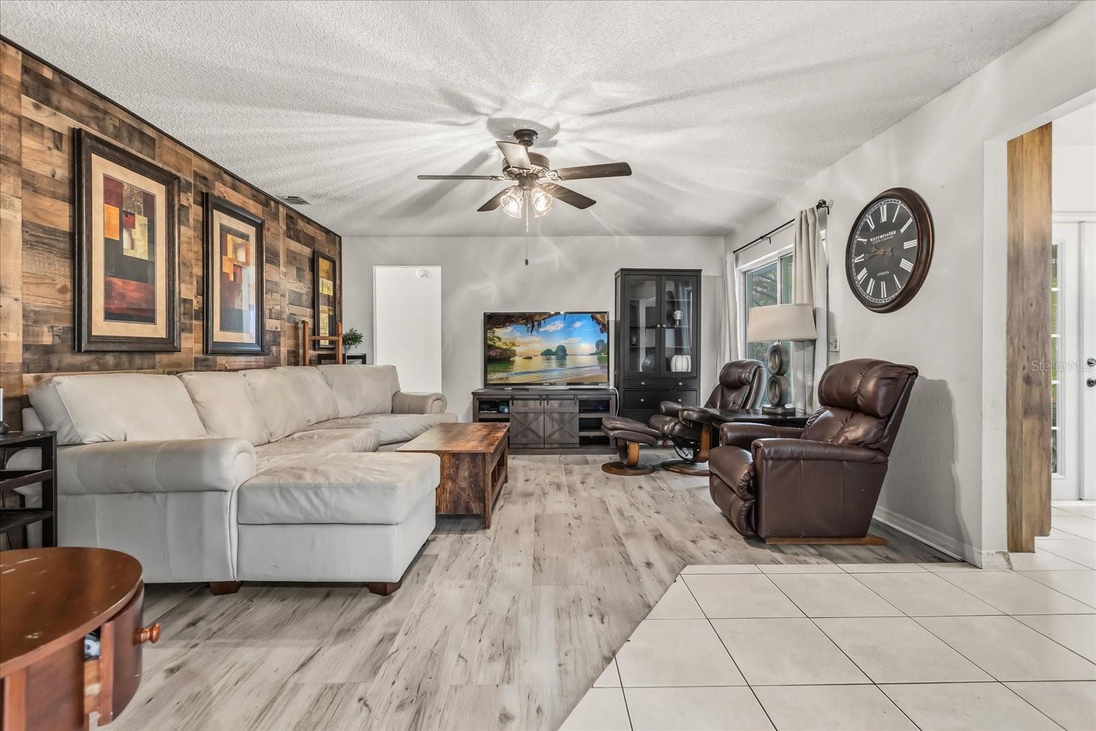 Image 5 of 36 For 3799 Sutters Mill Circle