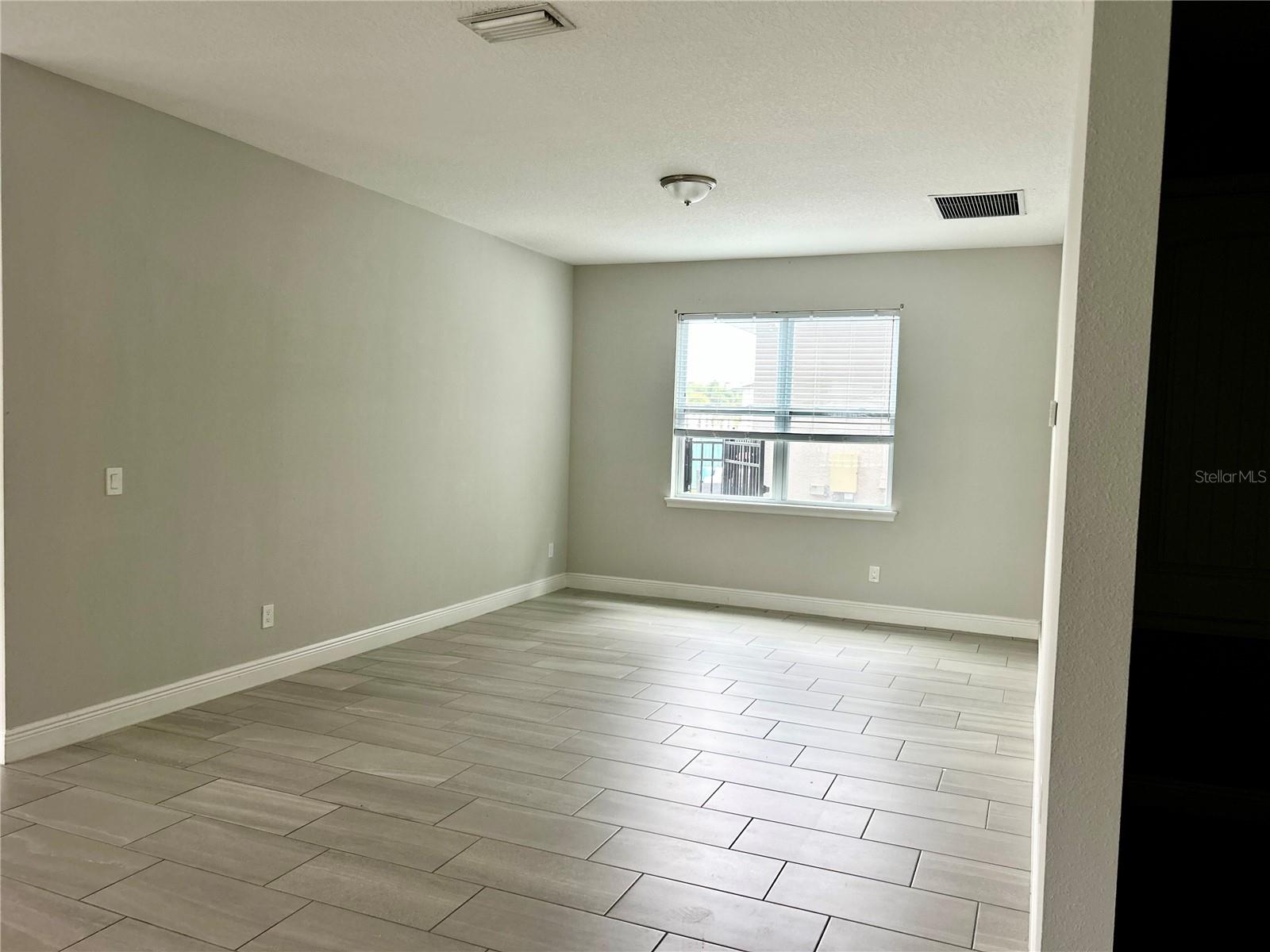 Image 10 of 11 For 281 Auburn Avenue