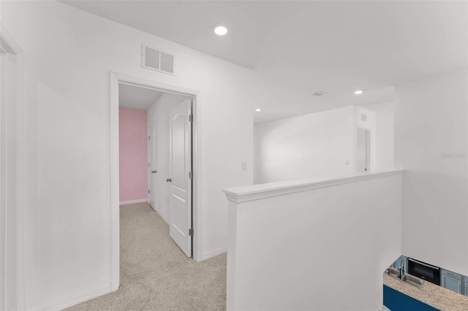 Image 19 of 47 For 540 Boardwalk Avenue