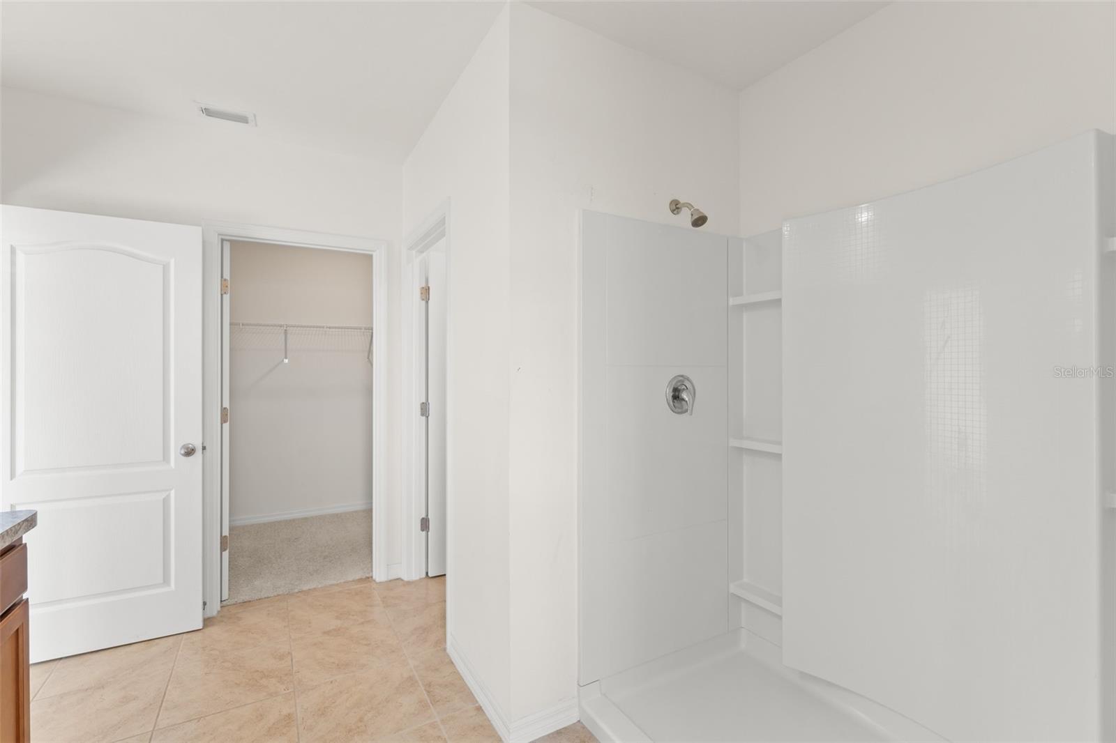 Image 29 of 47 For 540 Boardwalk Avenue