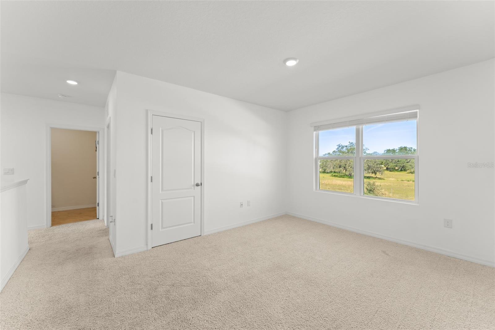 Image 33 of 47 For 540 Boardwalk Avenue