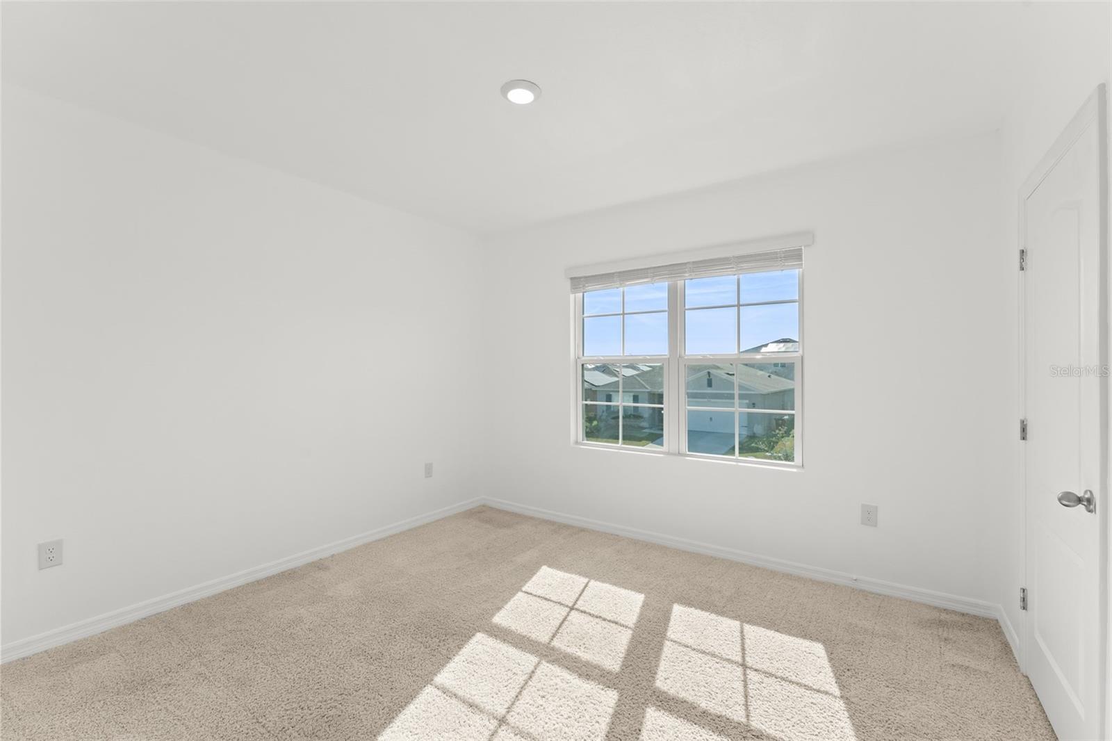 Image 39 of 47 For 540 Boardwalk Avenue