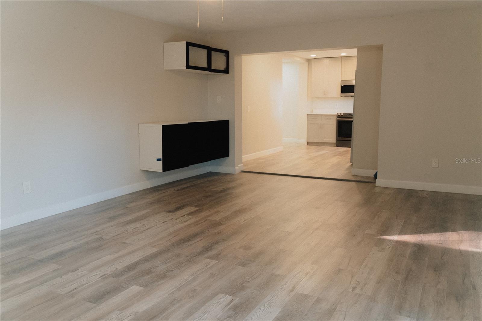 Image 15 of 23 For 503 Apricot Drive