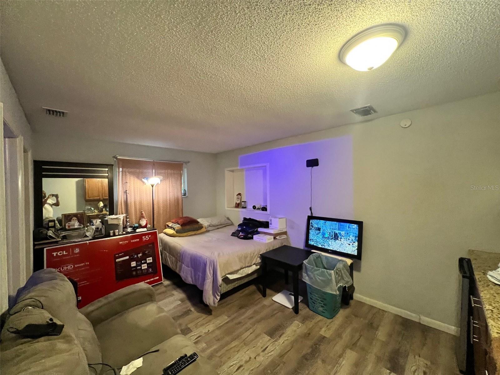 Image 18 of 23 For 503 Apricot Drive