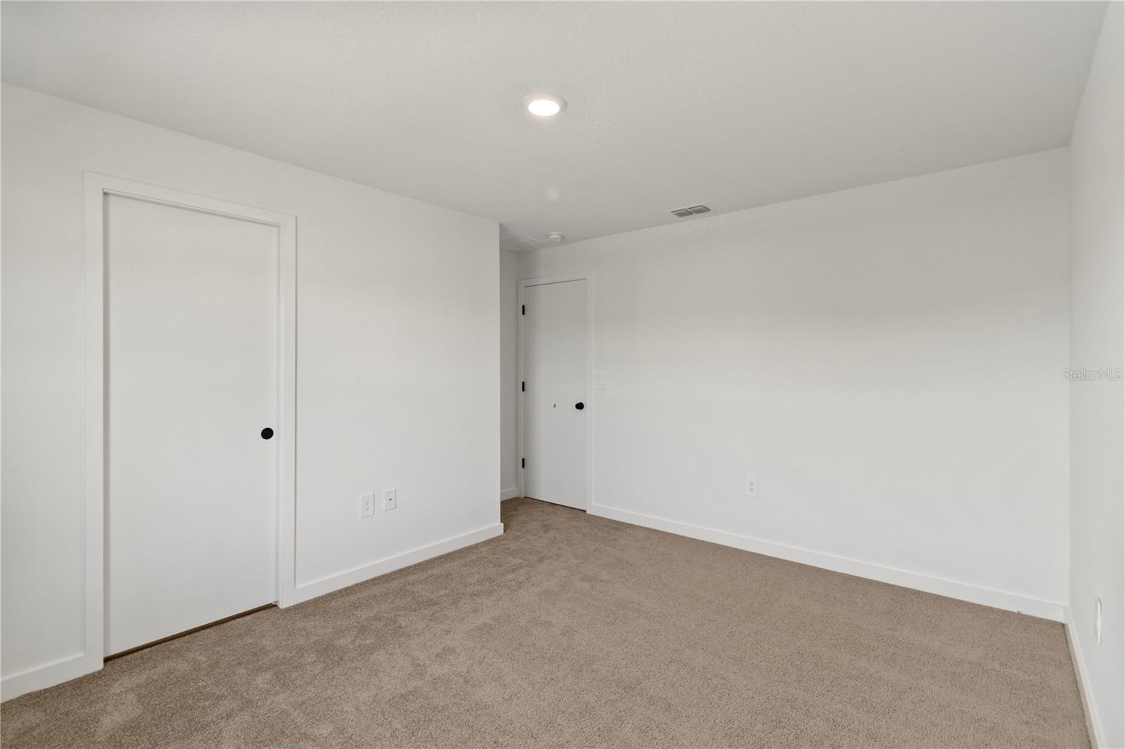 Image 18 of 19 For 3248 Energy Drive