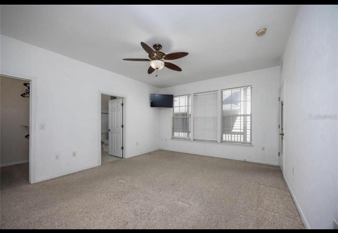 Image 11 of 21 For 11572 18th Place