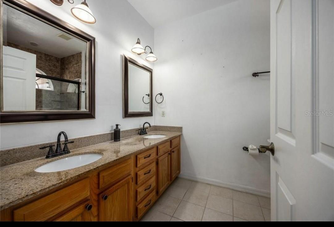 Image 12 of 21 For 11572 18th Place