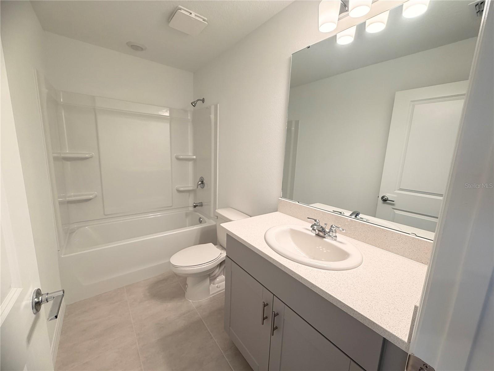 Image 15 of 21 For 2212 Portrait Street