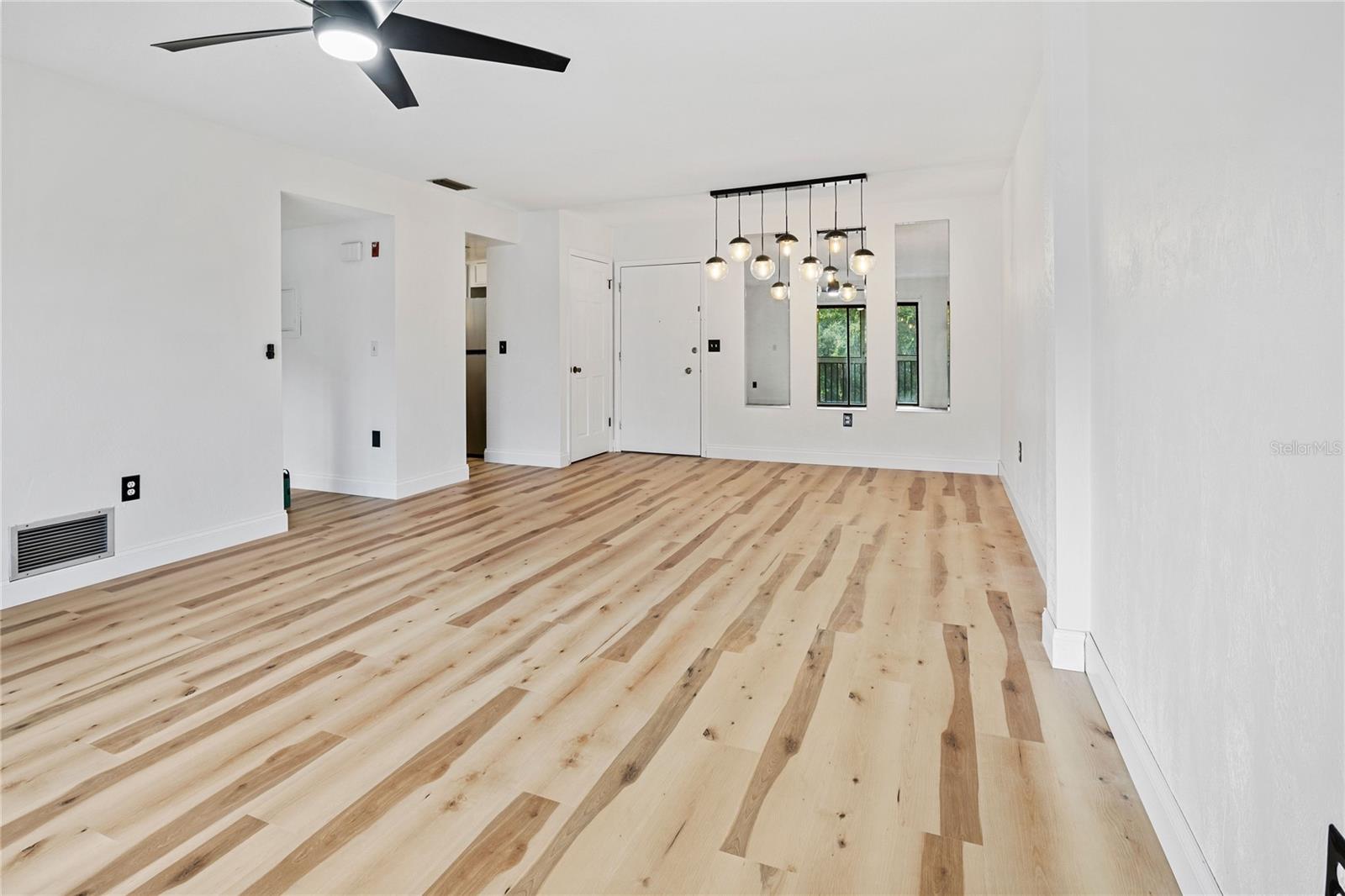 Image 12 of 24 For 3800 Saxon Drive 520