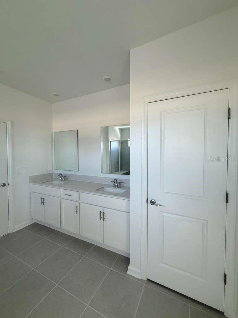 Image 22 of 41 For 5664 Lemon Grass Street